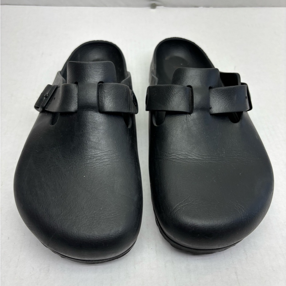 Birkenstock rubber slip on shoes men’s SZ 10, box 1